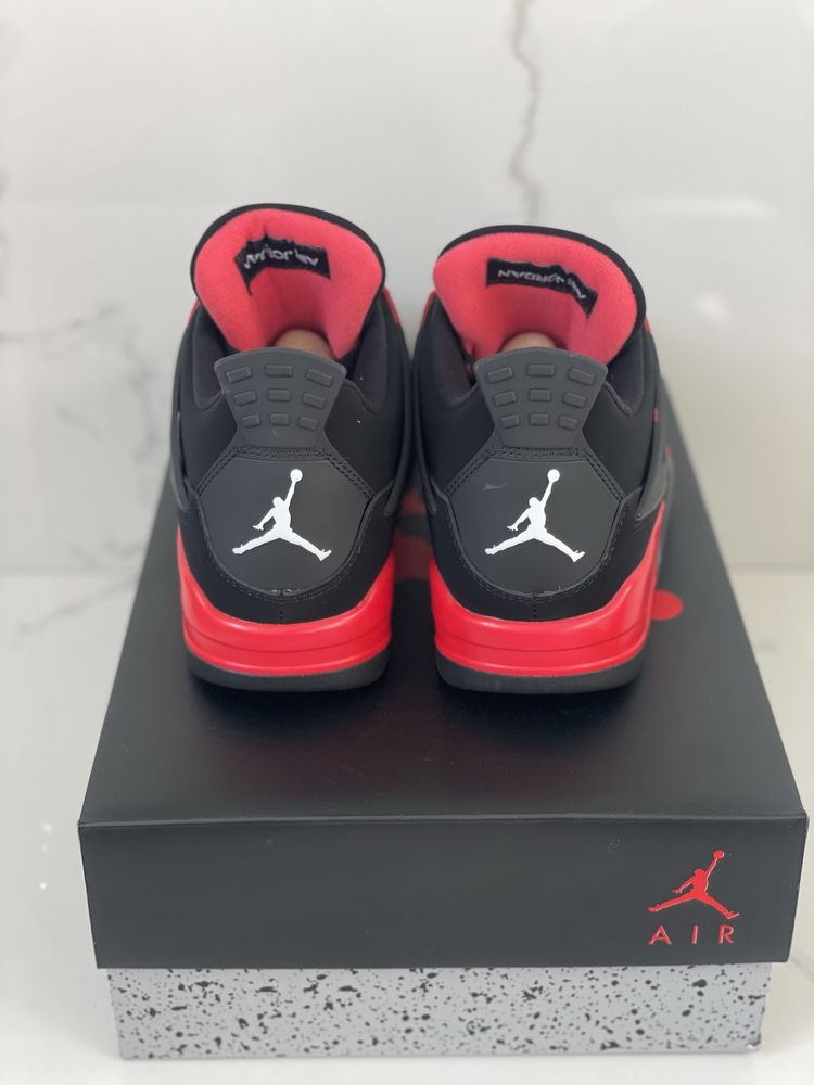Air Jordan 4 Retro Red Thunder Black