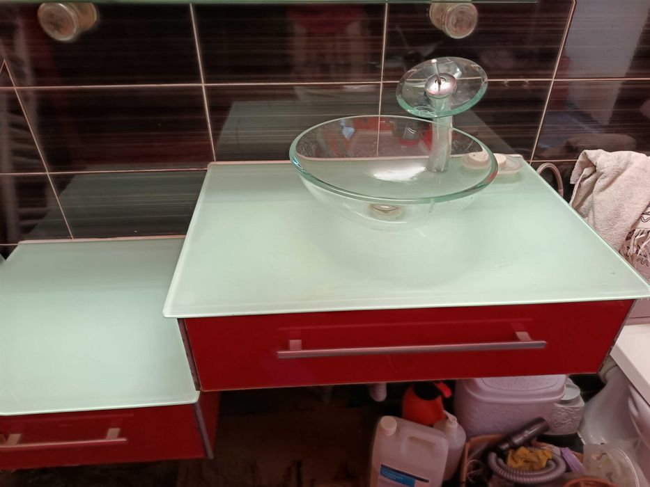 Blaturi de chiuvetă baie și chiuvetă de sticlă completă 299 lei neg.