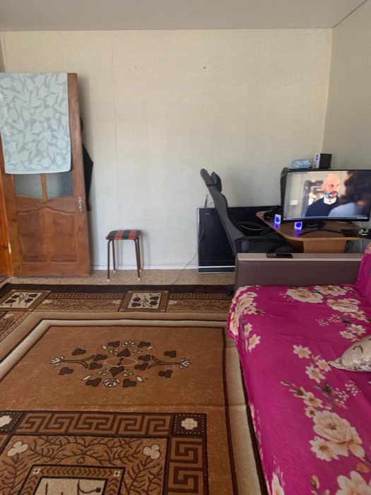 1 комнатная квартира р/н Уют