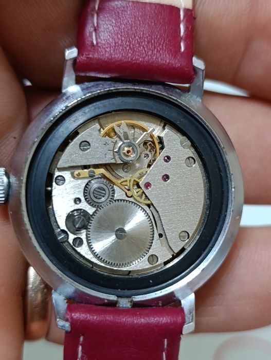 Ceas mecanic Wostock (Labe de pisică)