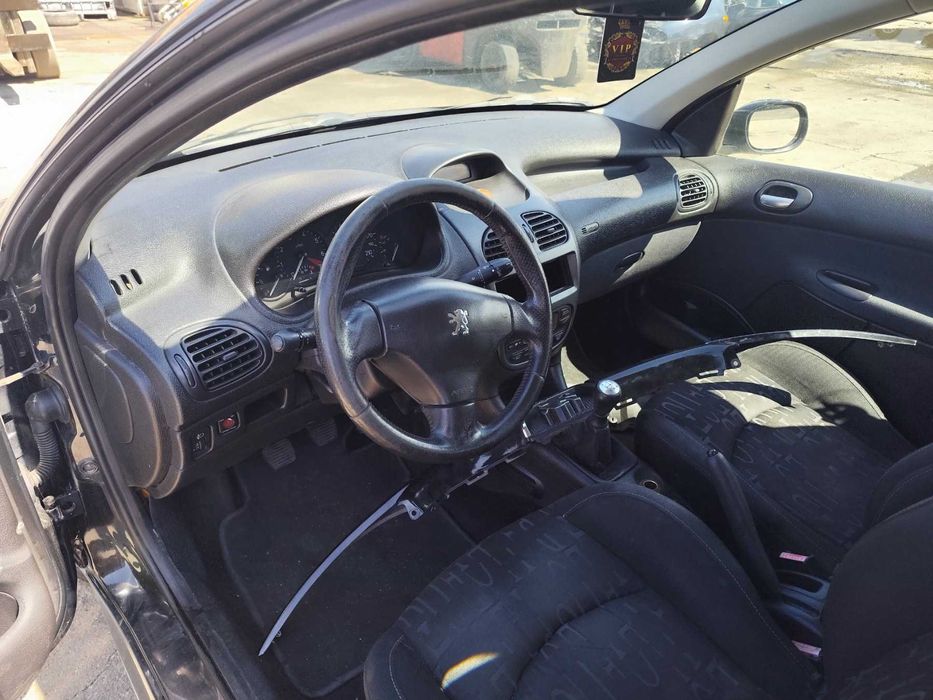 Peugeot 206 1.6 - 109.с - 2002г. на части