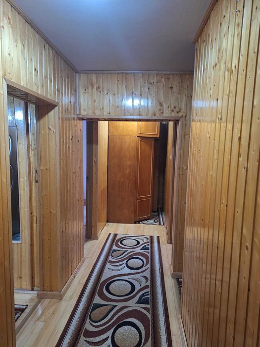 Apartament cu 3 careme de inchiriat Noua