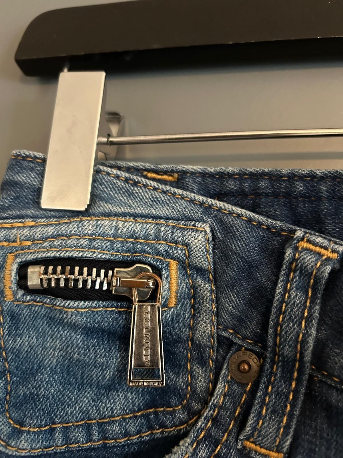 Оригинални дънки Dsquared 34 croped