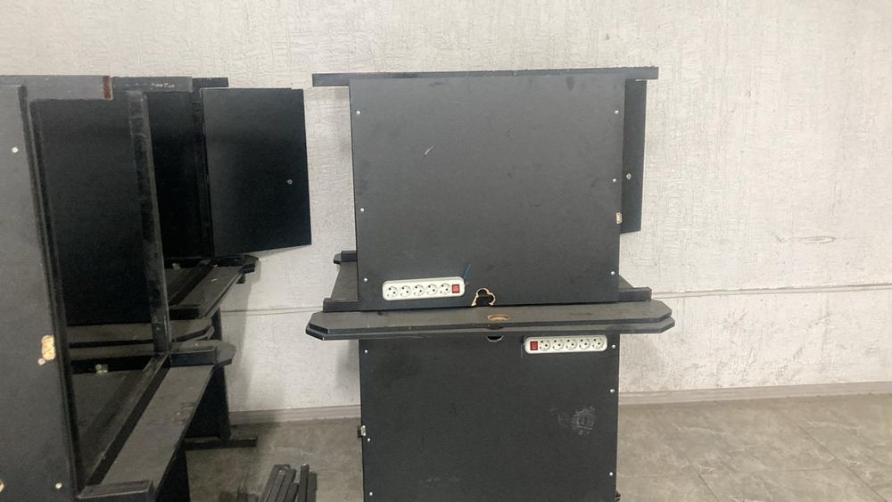 Компьютерный стол