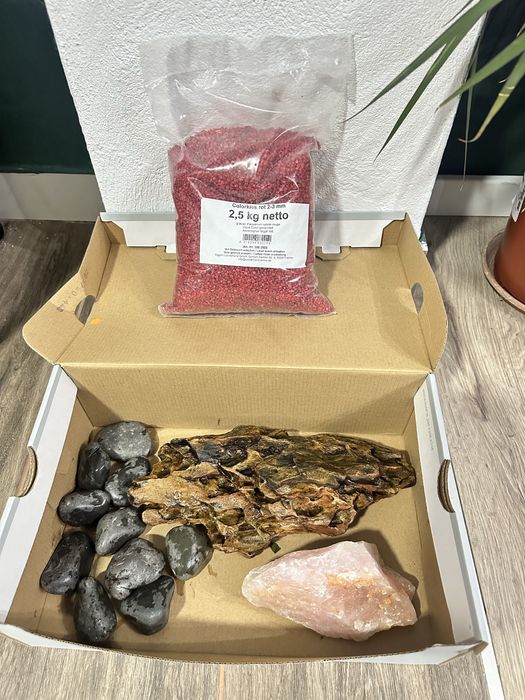 Acvariu complet de 54 litri / echipat complet