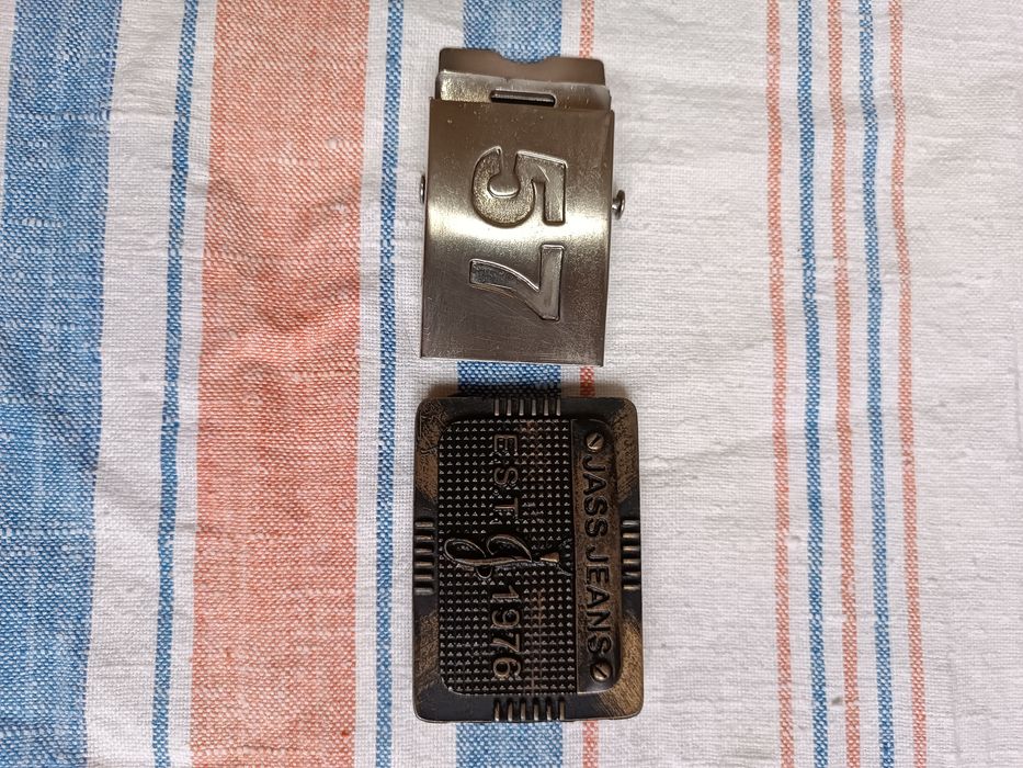 Продаются пряжки...