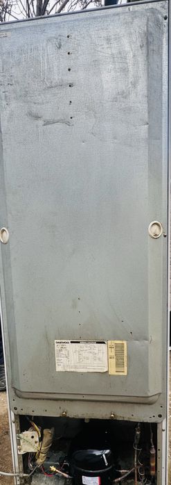 Яхши холатдаги холодилник тезда сотилади