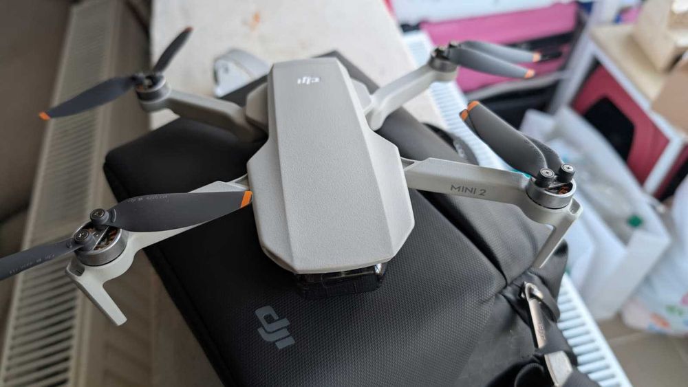 Dronă DJI Mini 2 Fly More Combo