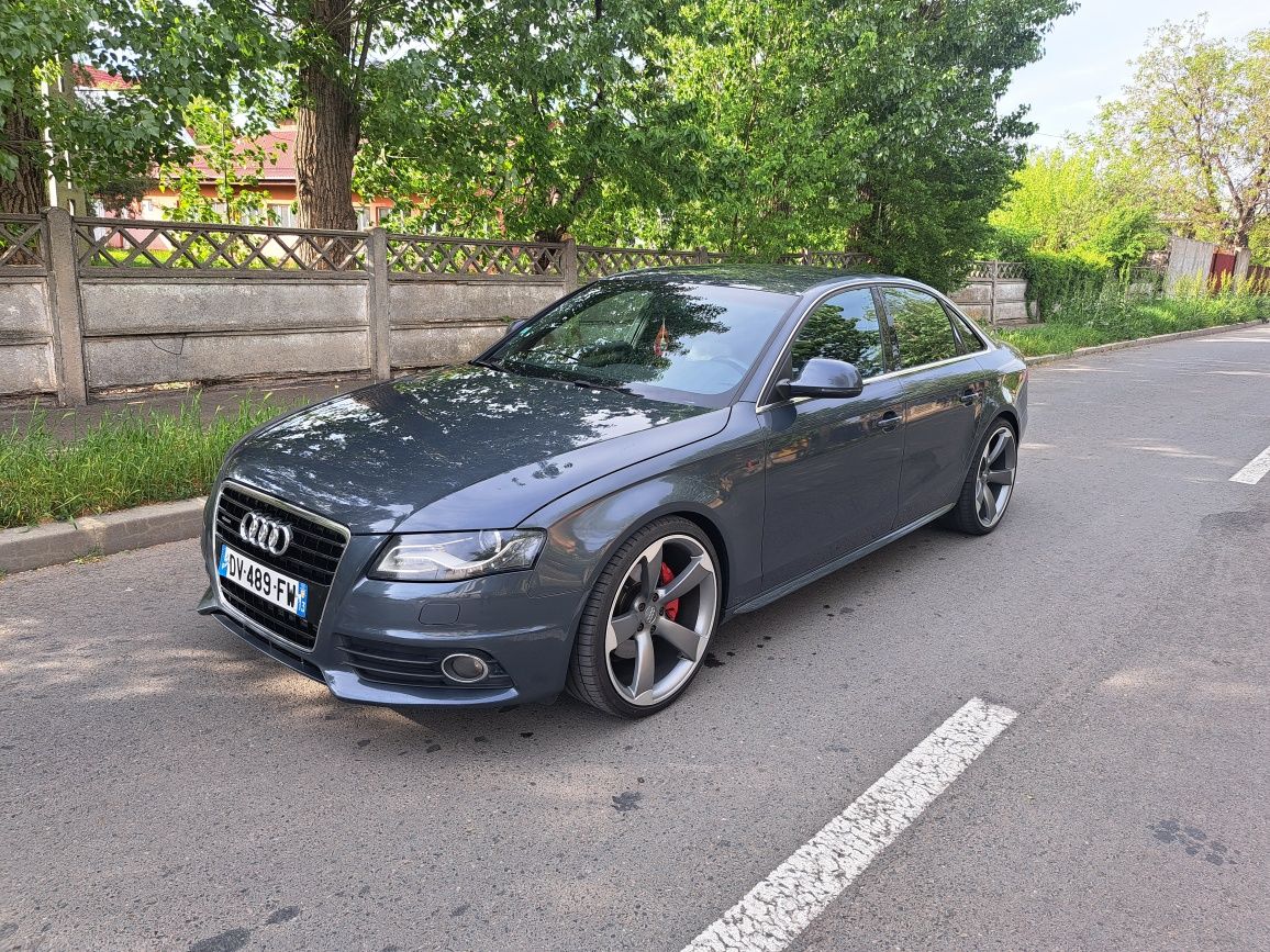 Vand Audi a4 b8 s line 300cp