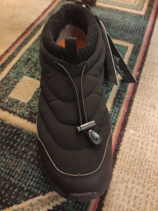 Прогулочная зимняя обувь, нескользящие кроссовки 42р (унисекс)