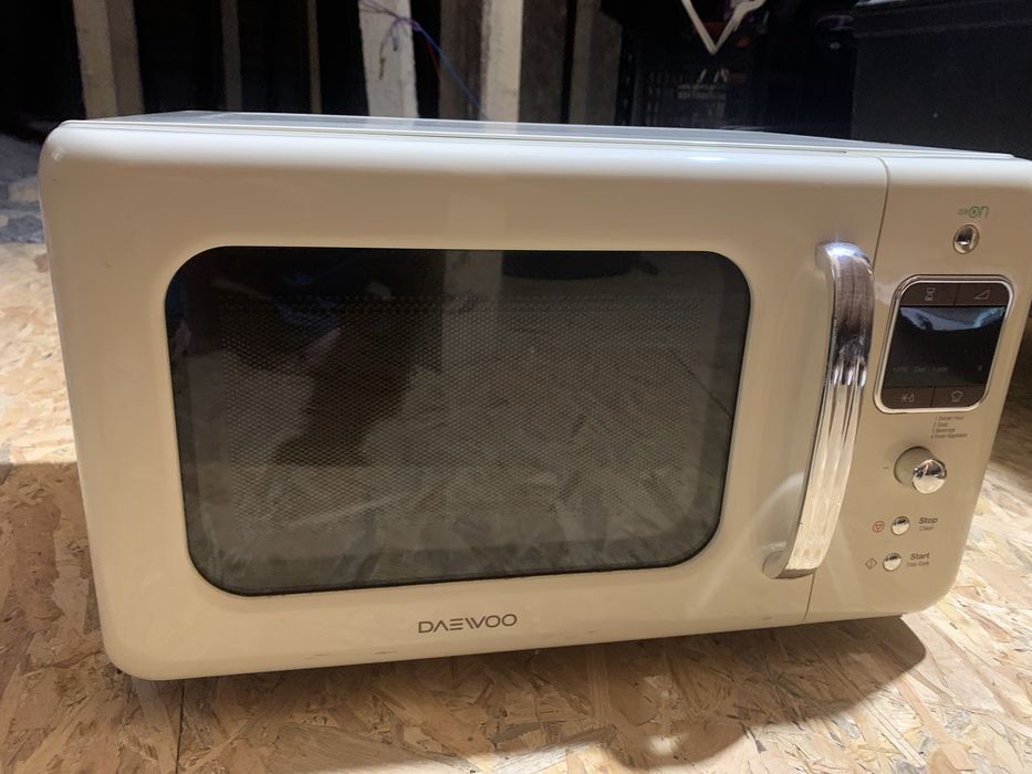 Cuptor cu microunde Daewoo