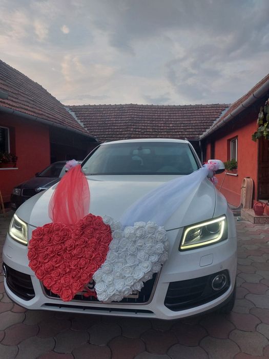 Aranjament din flori pentru masina