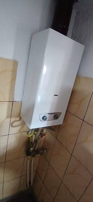 Instant Ariston pe gaz