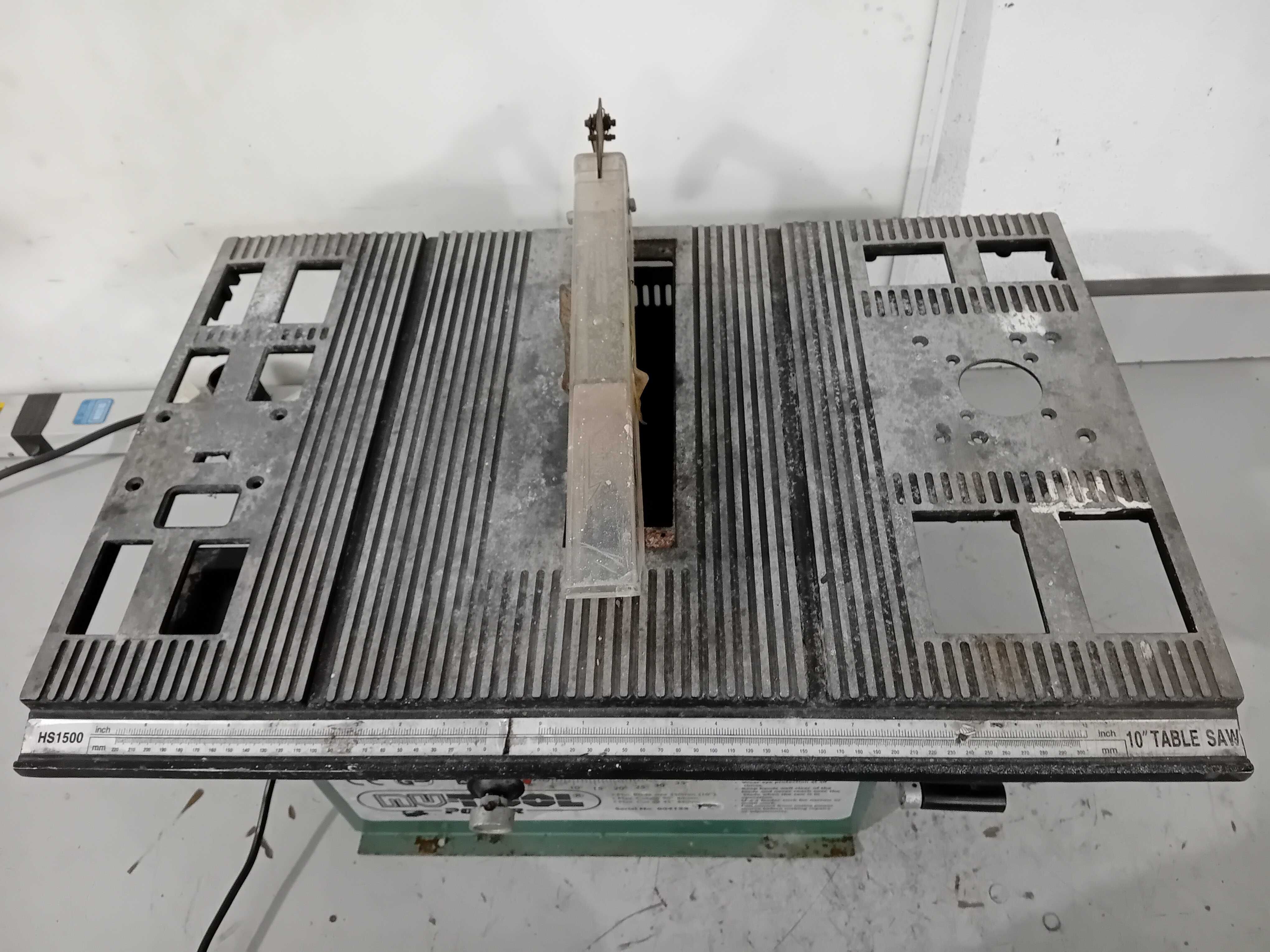 Циркуляр за дърво - Nutool 1500 W