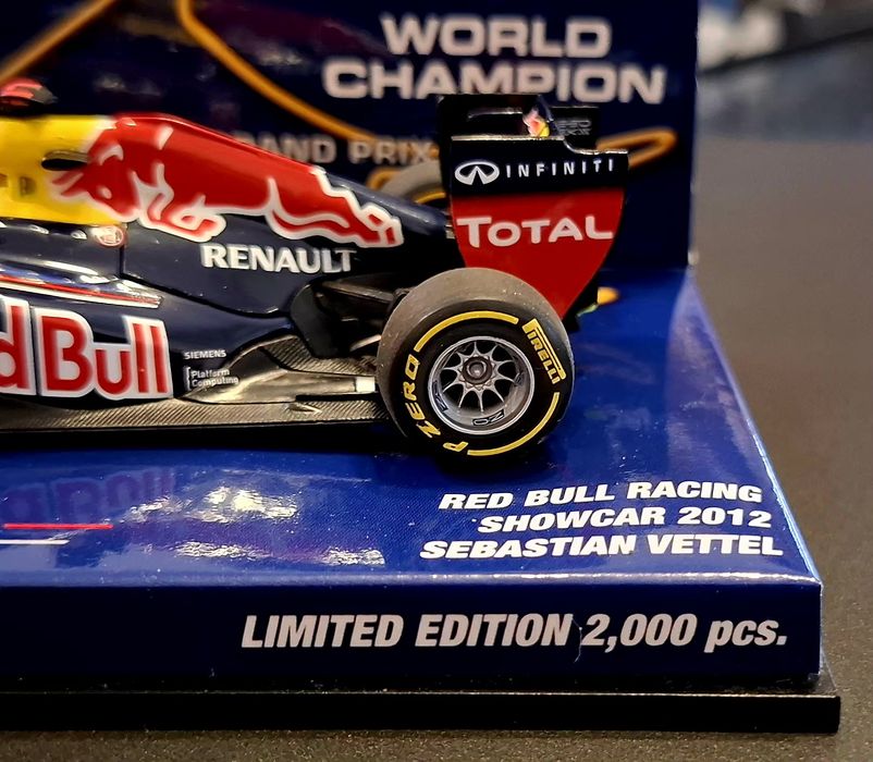Red Bull Racin F1 Sebastian Vettel 1/43 Minichamps