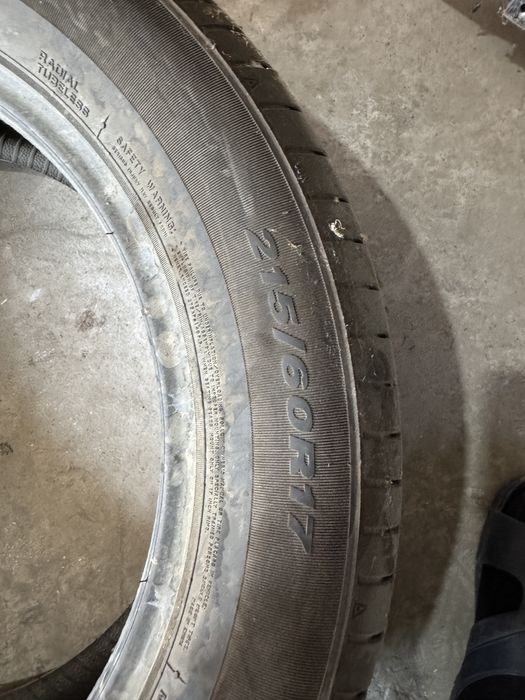 Продаются комплект всесезонных шин 215/60 R17 96H