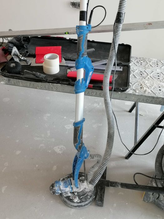 Жираф за шкурене геко