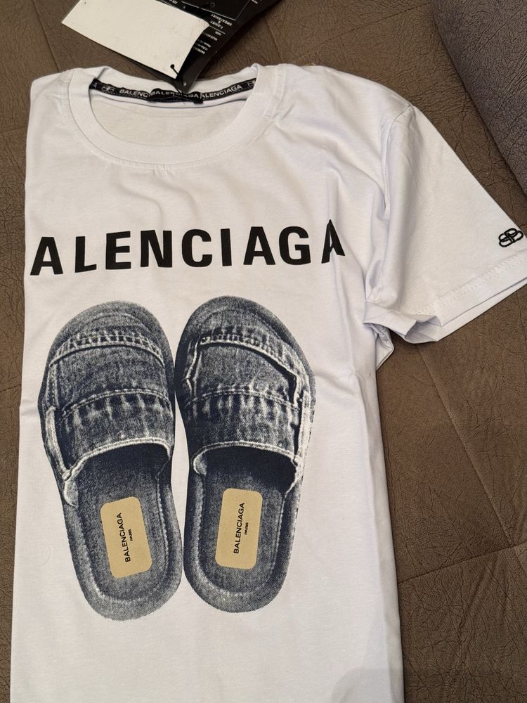 Тениска Balenciaga