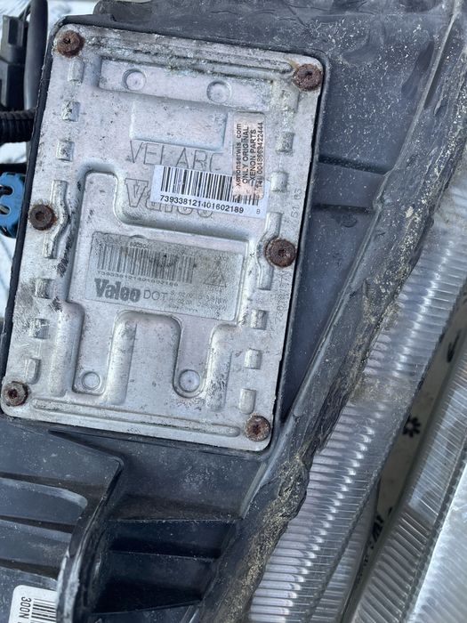 Фарове за крайслер оборудвани в добро сътояние цената е за 1- брой