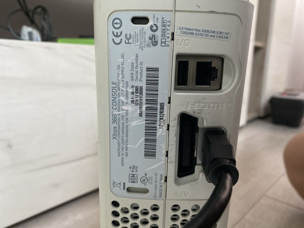 Vand xbox 360 fat 60GB