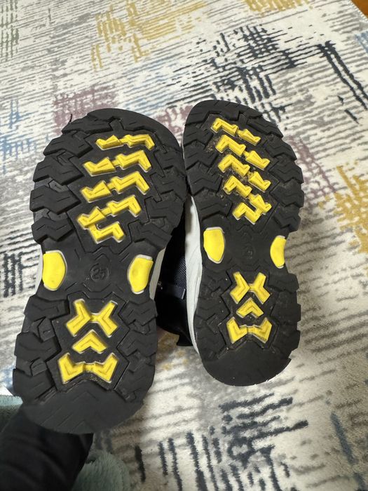 Апрески за монче