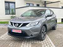 Nissan Qashqai / Tekna / încălzire parbriz / încălzire scaune / piele / cârlig / rate