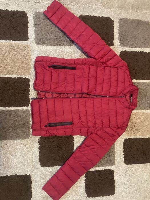 Vând geacă de fâş