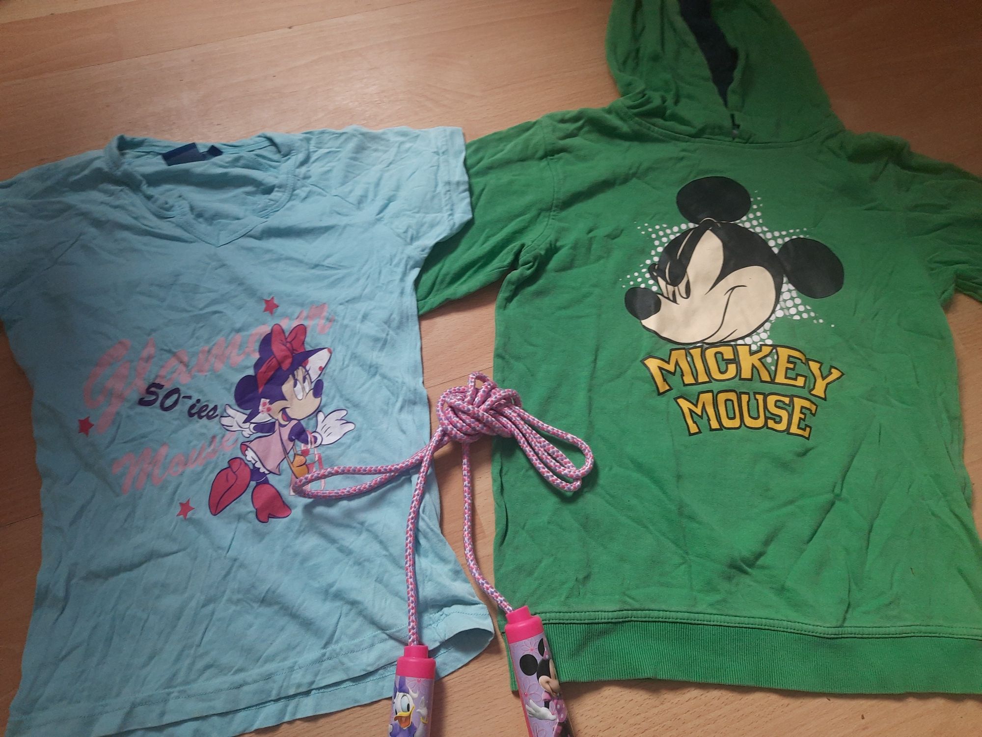 Hanorac și tricou marca Disney, cadou coardā  Disney
