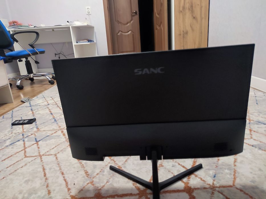 монитор срочно 100гц