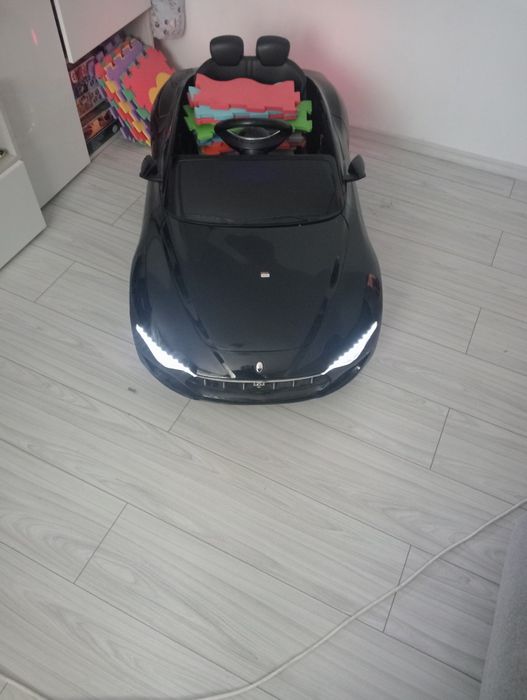 Mașinuță electrica pentru copii Maserati