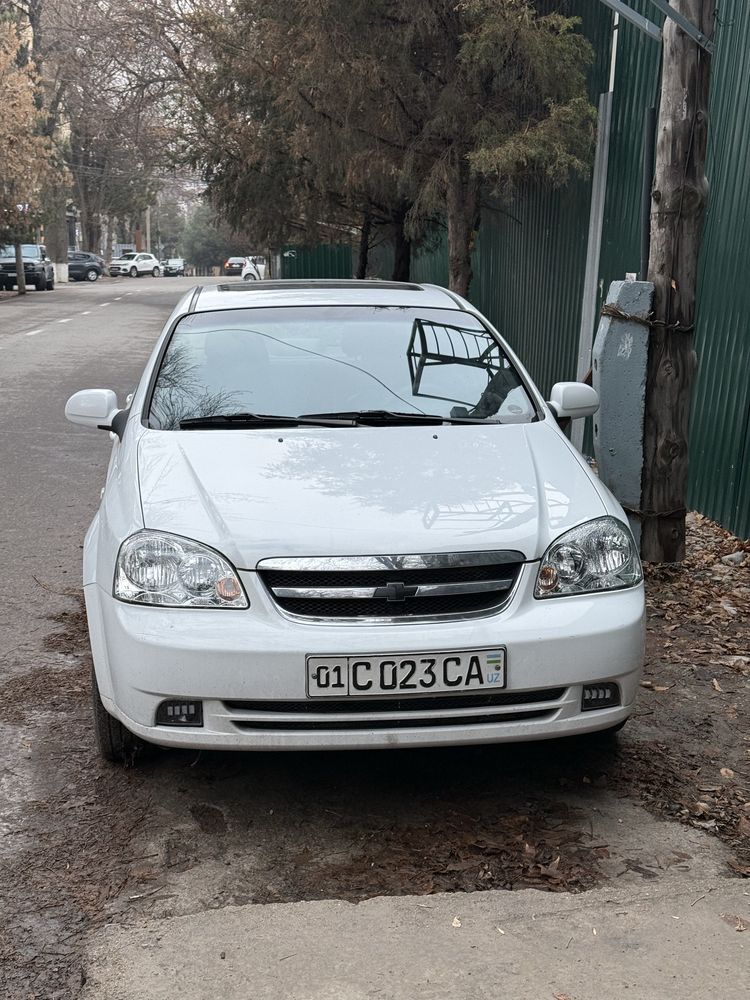 Lacetti 1.8 AT 2009 arenda