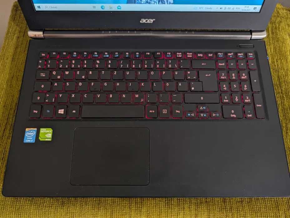 Laptop Acer aspire v 571g, Intel core i7 4510u, nvidia 840m