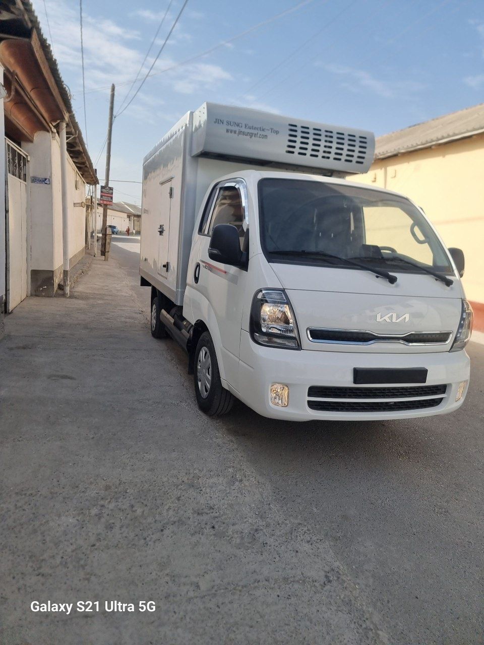 Kia bongo sotiladi 2022 yil