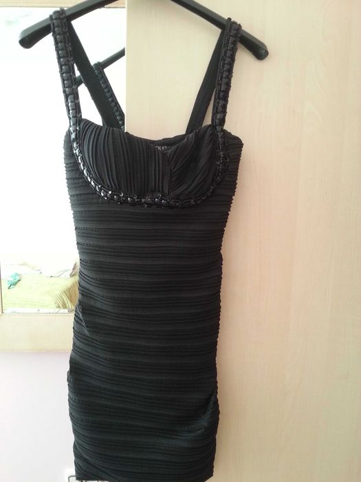 елегантни роклии