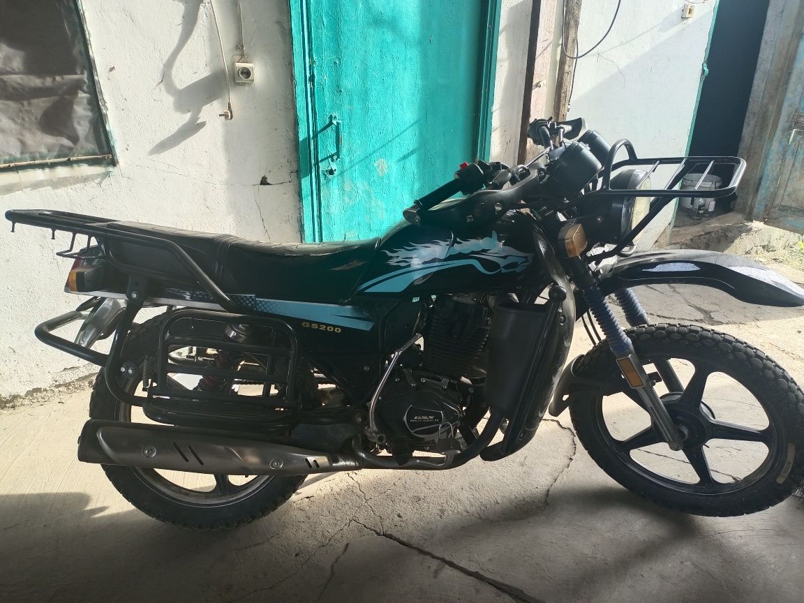 Продам мотоцикл  GSX