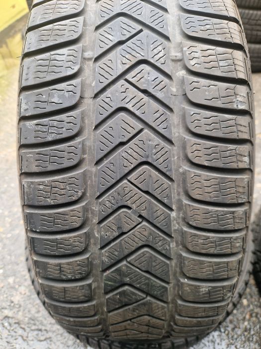 Anvelope PIRELLI 255/45/19