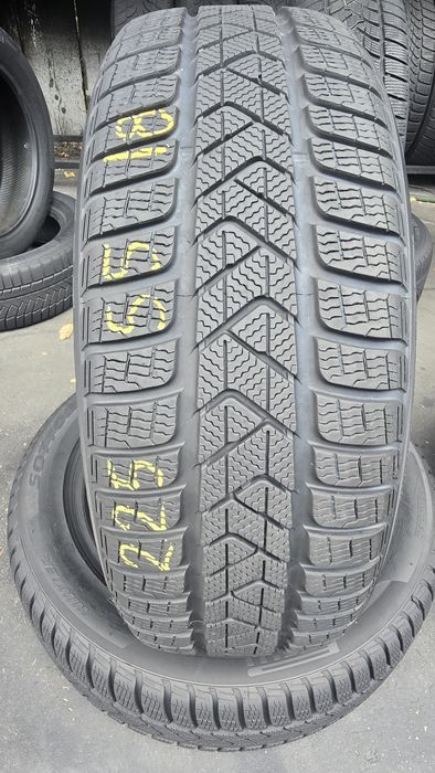 2 anvelope iarnă Pirelli 225/55/18 dot 2023