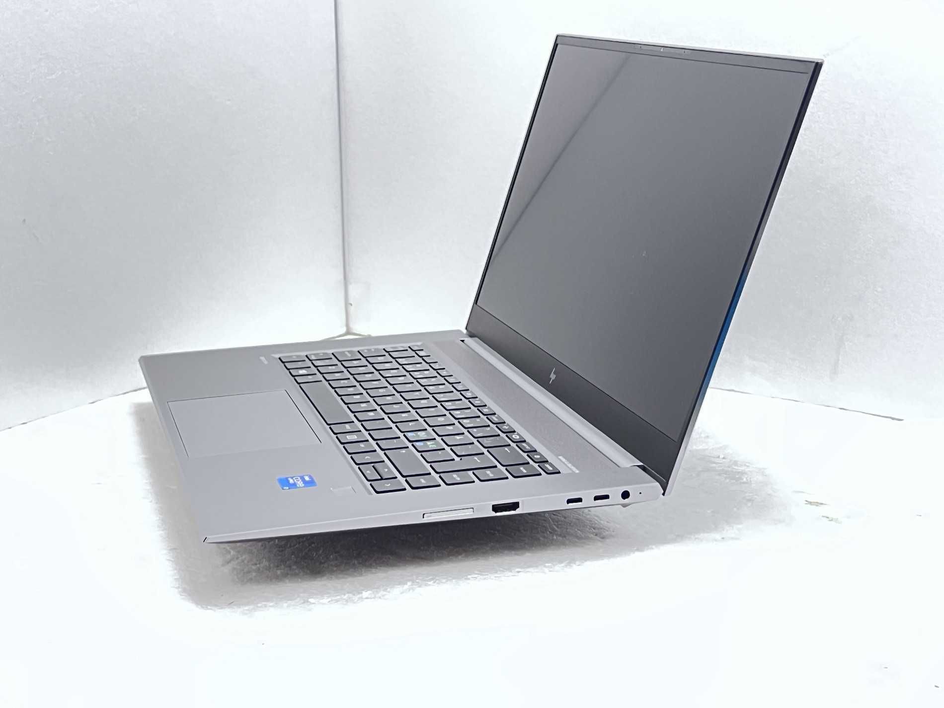 HP ZBook Studio G8 15.6" i7-11850H 32GB 1020GB/->Отлично състояние