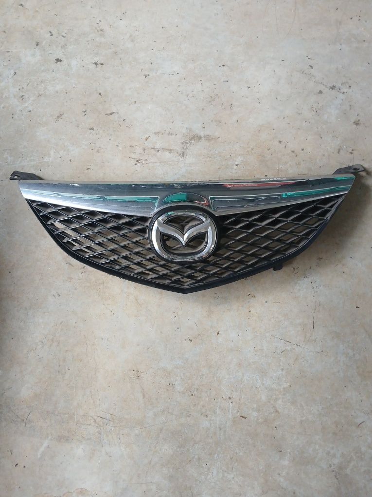 Решетка Mazda 6 2005г