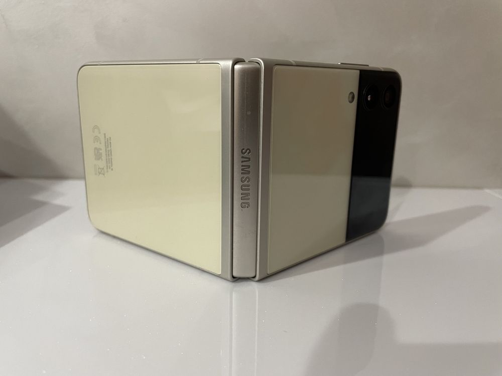 Samsung Z Flip 3 256GB