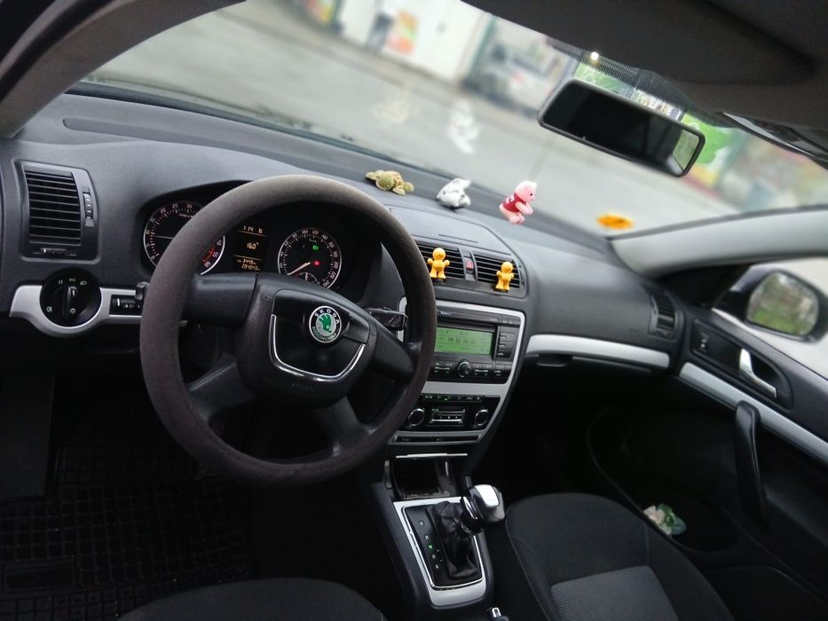 Skoda Octavia 2
Motor 1.6 tdi
Euro 5
Cutie automata DSG 
K
