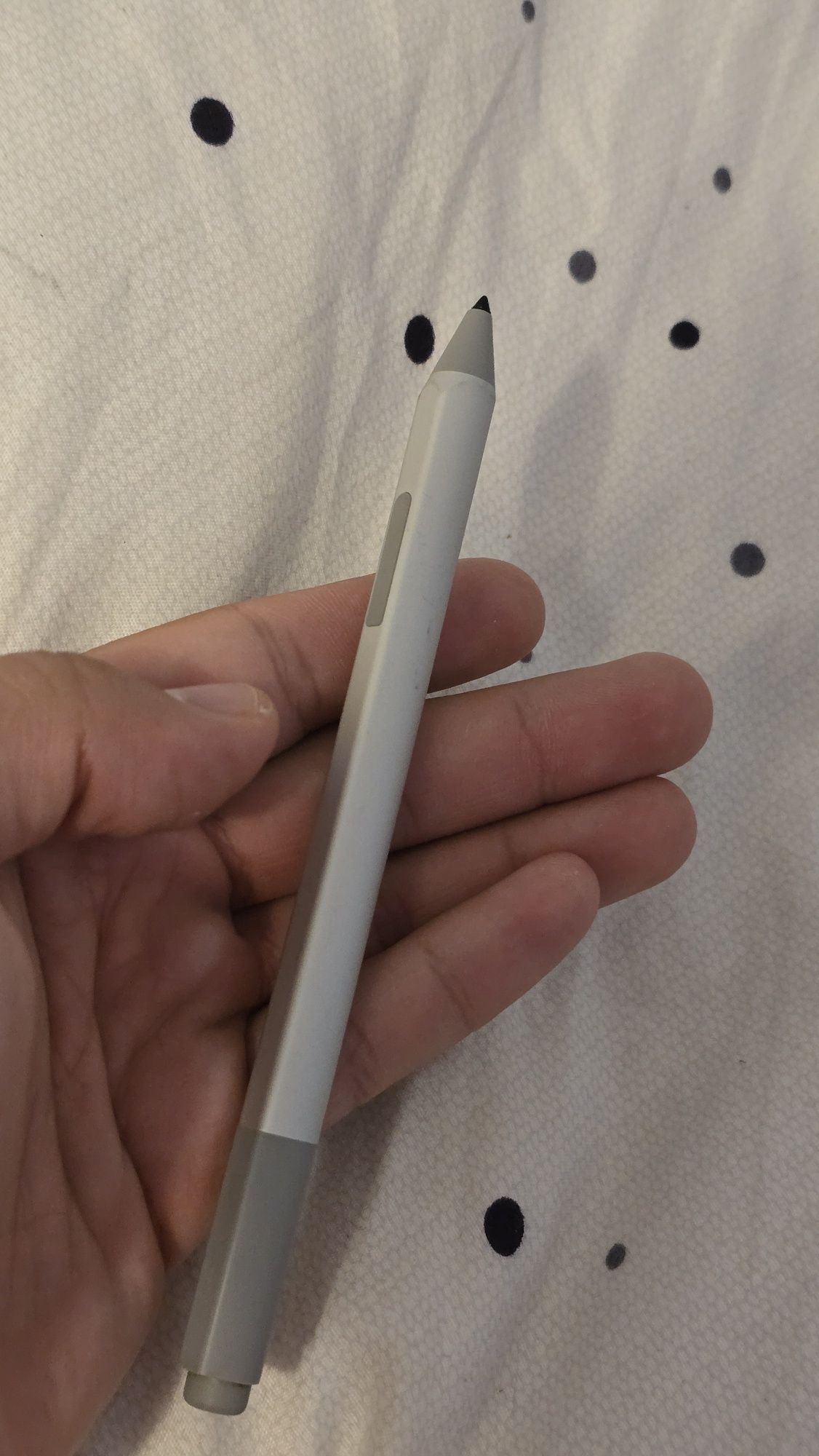 Surface Pen gri, folosit, in stare foarte buna (fara cutie)