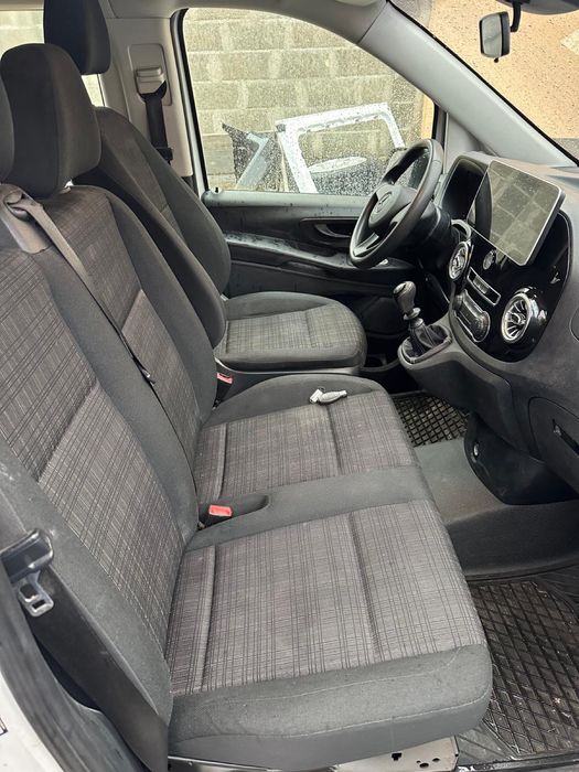 Vand vito-136000km an 2017, model lung