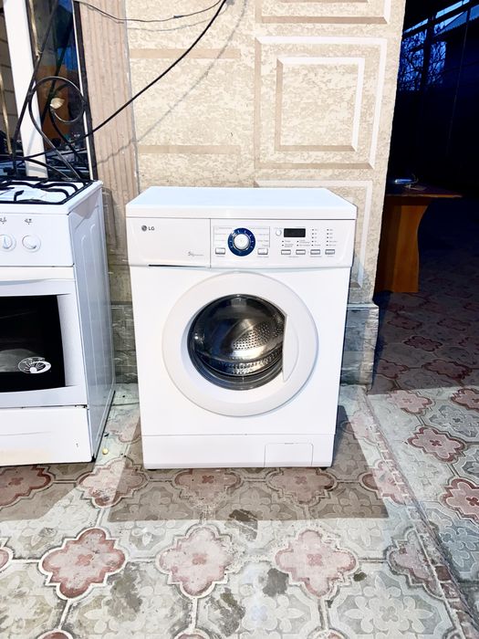 Продам стиральную машинку LG на 5кг рабочая
