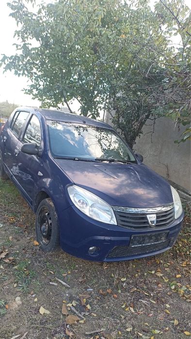 Vând mașină Sandero