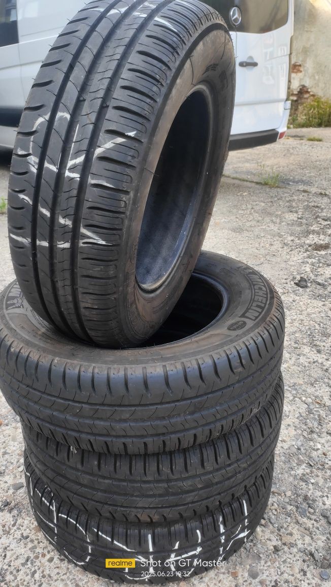 205 65 15 Michelin ca noi