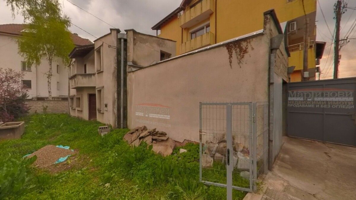 Продава се Къща в Монтана, Идеален център - 120 кв.м за 1063 €/кв.м - Снимка #1