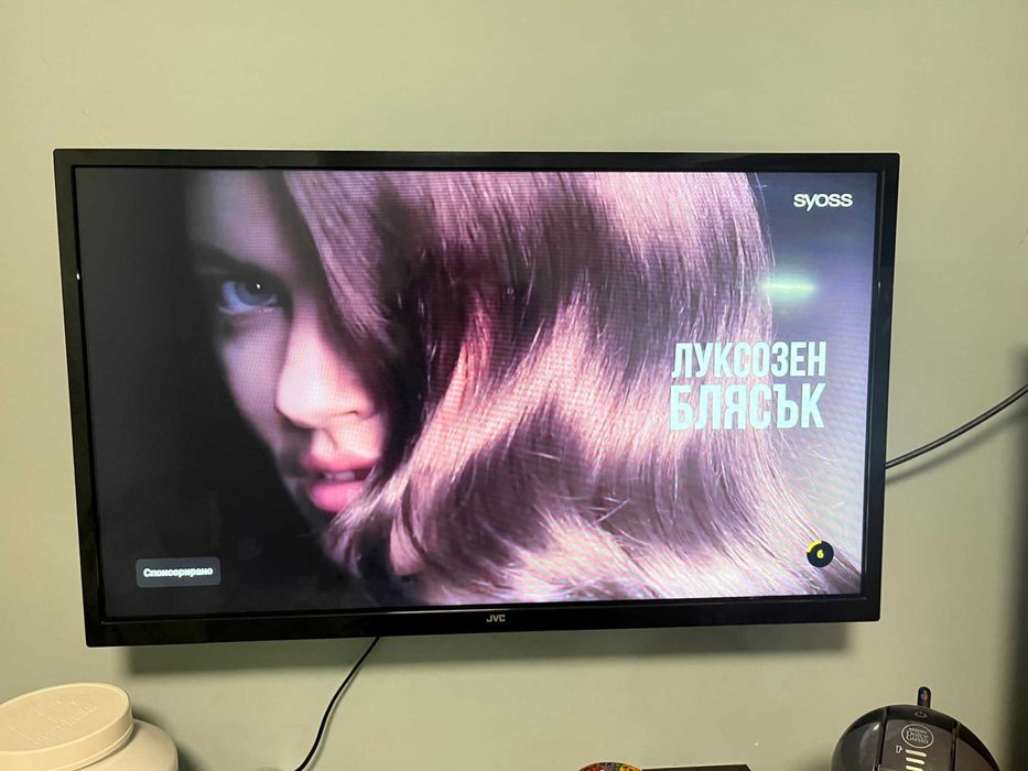 Телевизор JVC 32 инча" Не е СМАРТ