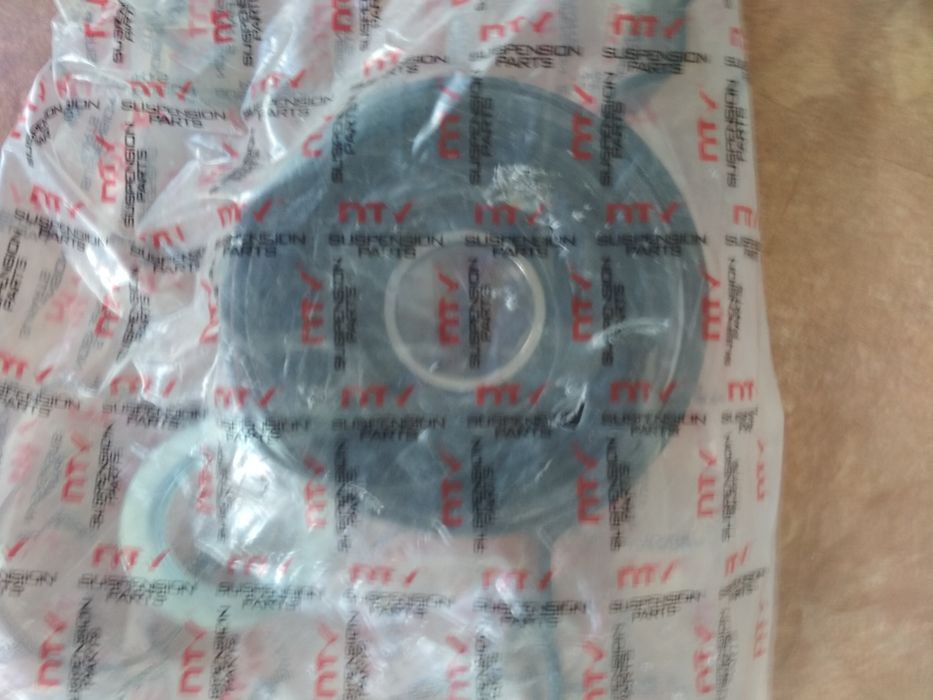 Подвесной Рено Дастер