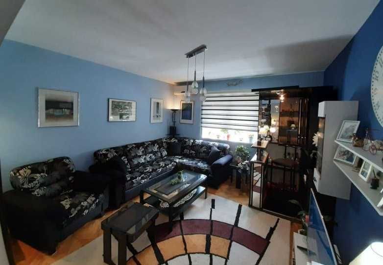 Дава се под наем Тристаен апартамент в Пловдив, Старият град - 90 кв.м за 255 € - Снимка #5